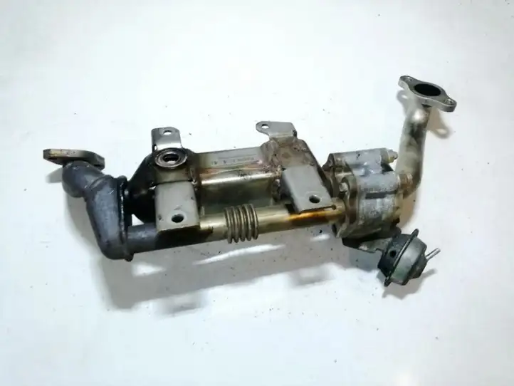 Toyota Corolla Verso AR10 (2004 - 2009) 256800r02000 Охладитель клапана EGR — фото 1