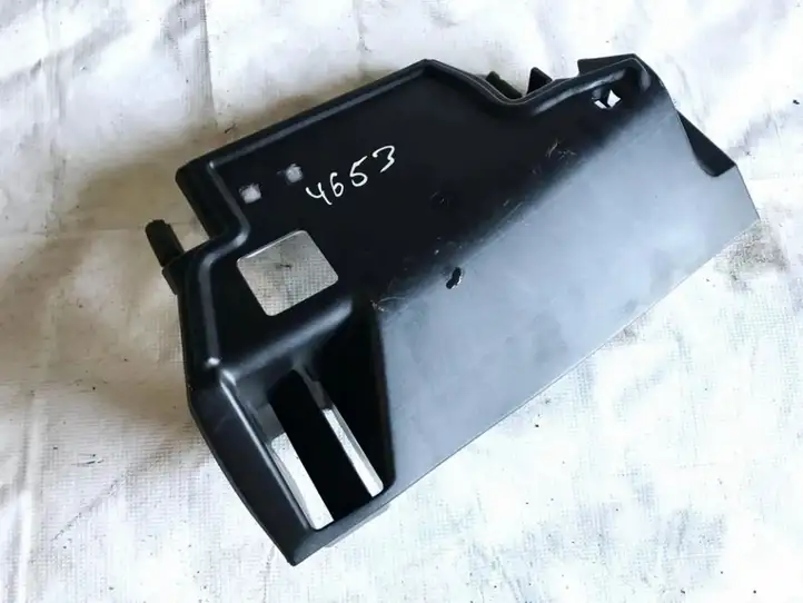 Toyota Prius (XW20) (2003 - 2009) 5560747010 Прочие детали салона — фото 1