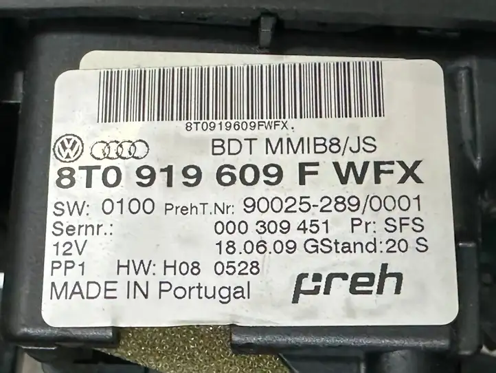 Audi A4 S4 B8 8K (2007 - 2011) 8t0919609F Контроллер мультимедийной системы — фото 1