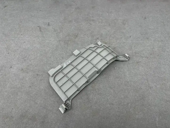 Toyota Prius (XW30) (2009 - 2015) 5849547020 Прочие детали салона — фото 3