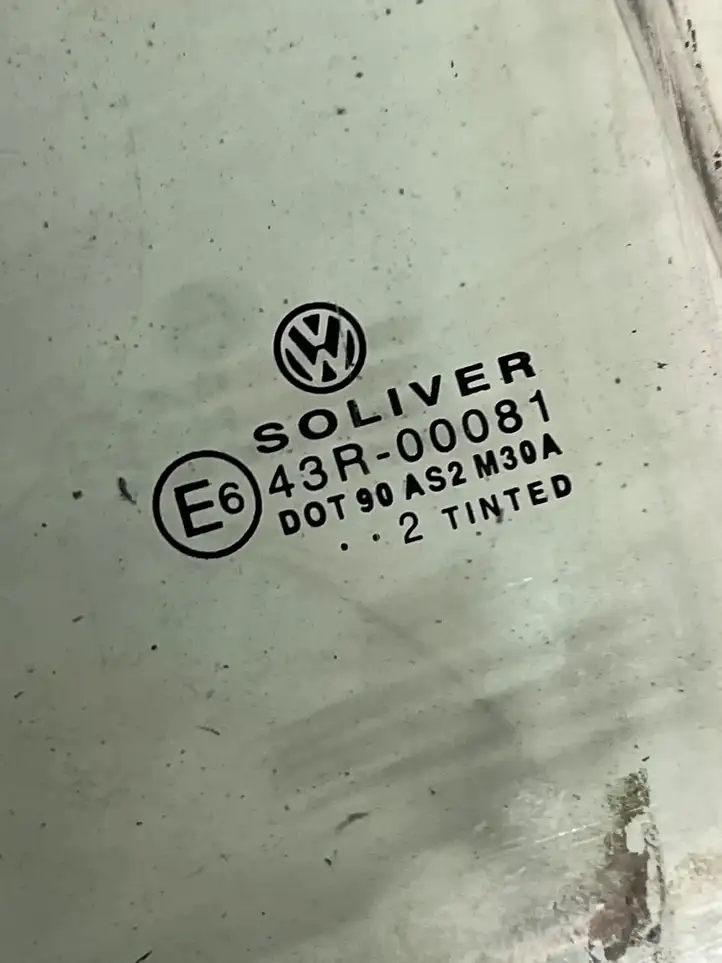 Volkswagen PASSAT B5 (1997 - 2000) 43R00081 Стекло задней двери — фото 2