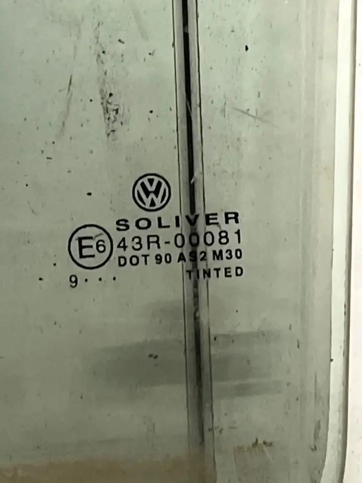 Volkswagen PASSAT B5 (1997 - 2000) 43R00081 Стекло задней двери — фото 2