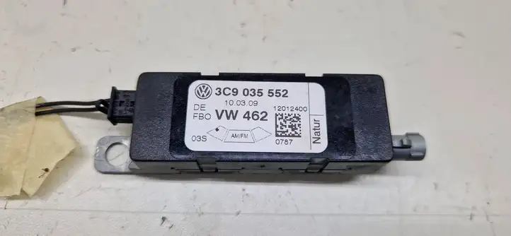 Volkswagen PASSAT B6 (2005 - 2010) 3C9035552 Усилитель антенны — фото 3