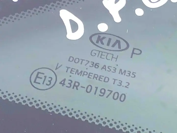 Kia Ceed (2018 - 2021) 87820J7100 Заднее боковое стекло — фото 2