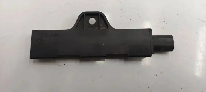 BMW 3 F30 F35 F31 (2012 - 2018) 9220831 Антенна бесключевого доступа — фото 2