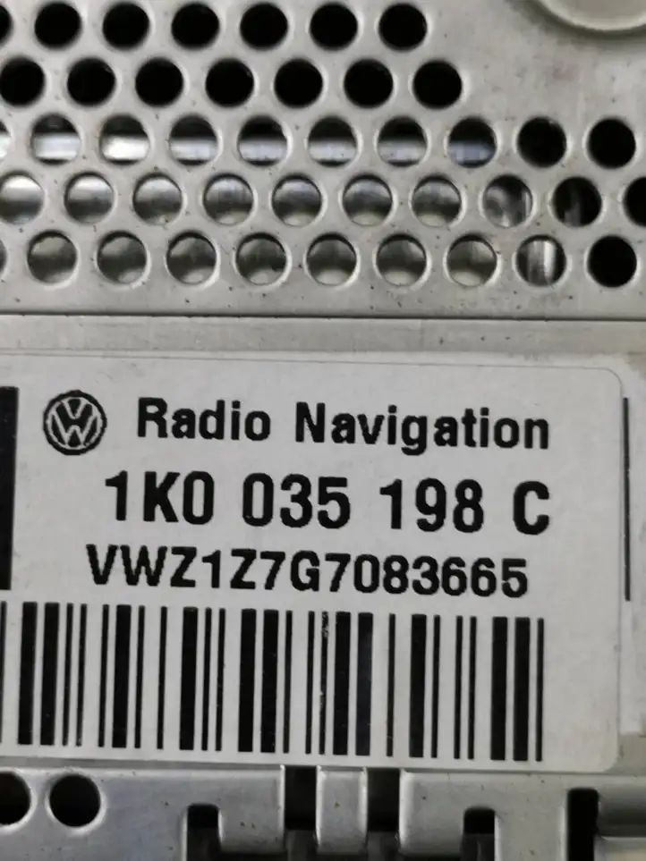 Volkswagen Touran I (2003 - 2010) 1K0035198C Магнитола / мультимедийная система — фото 6