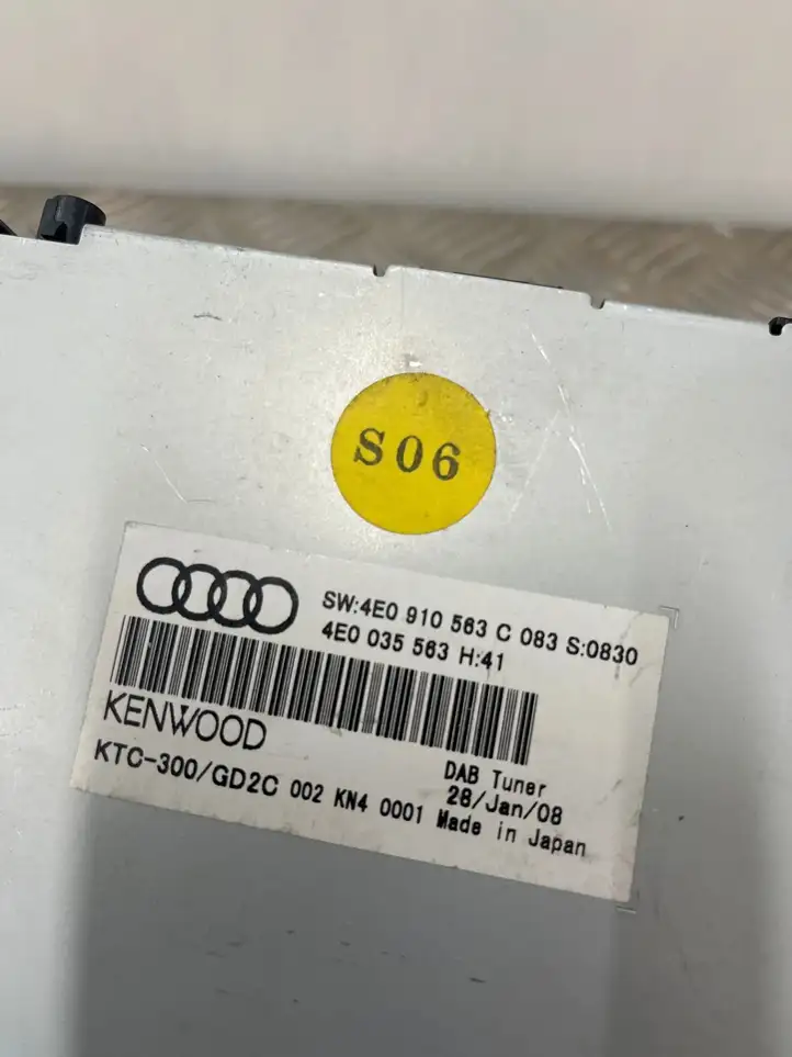 Audi A8 S8 D3 4E (2002 - 2005) 4E0910563C Магнитола / мультимедийная система — фото 4