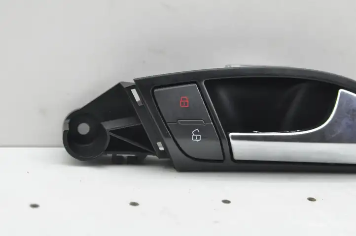 Audi Q7 4L (2005 - 2009) 4L0837020 Внутренняя ручка двери — фото 2