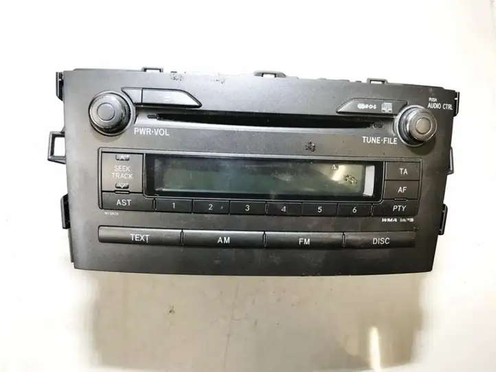 Toyota Auris 150 (2006 - 2012) 8612002520 Магнитола / мультимедийная система — фото 1