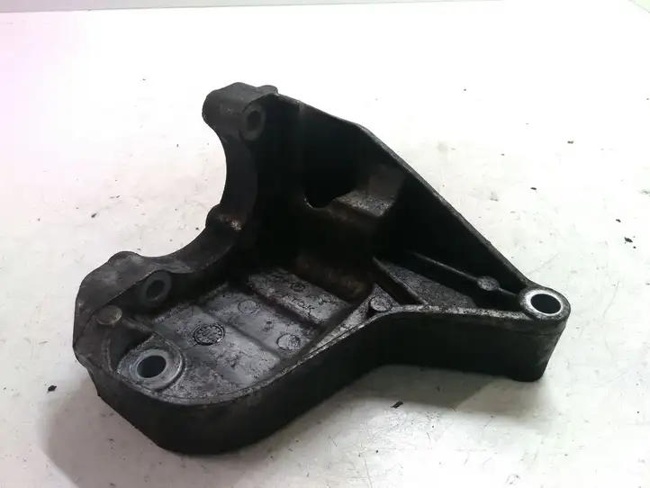 BMW 3 E90 E91 (2005 - 2012) 7692974 Кронштейн насоса ГУР — фото 1
