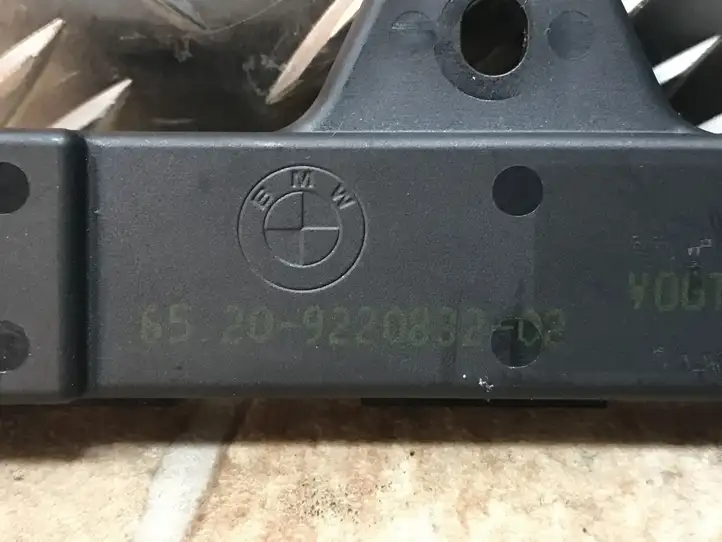 BMW 1 F20 F21 (2011 - 2019) 9220832 Антенна бесключевого доступа — фото 7
