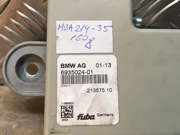 BMW X3 F25 (2010 - 2017) 6935024 Усилитель антенны — фото 7