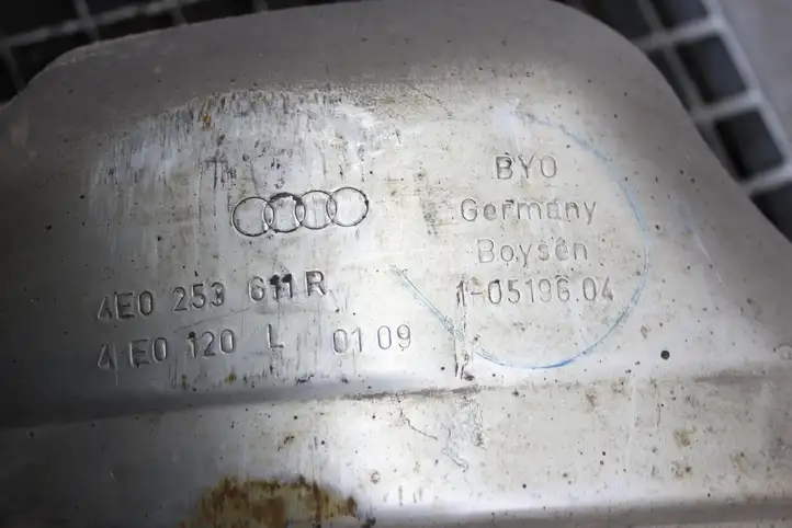 Audi A8 S8 D3 4E (2007 - 2010) 4E0253611R Средняя часть глушителя — фото 5