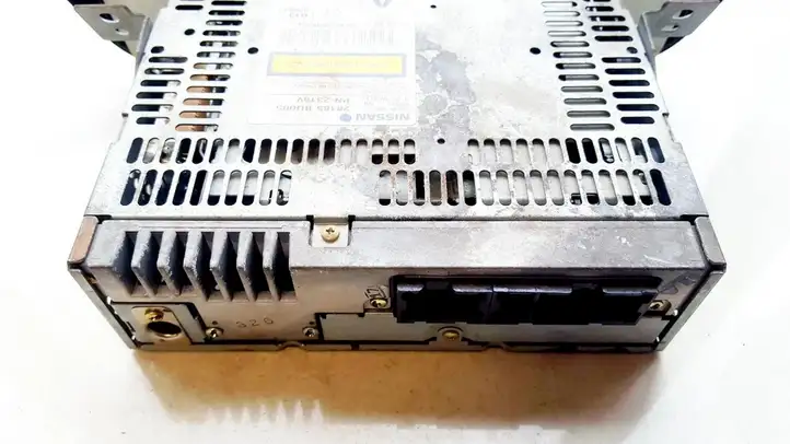Nissan (2000 - 2006) 28185BU005 Магнитола / мультимедийная система — фото 2