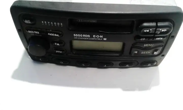 Ford Mondeo Mk III (2000 - 2007) 10R020025 Магнитола / мультимедийная система — фото 2