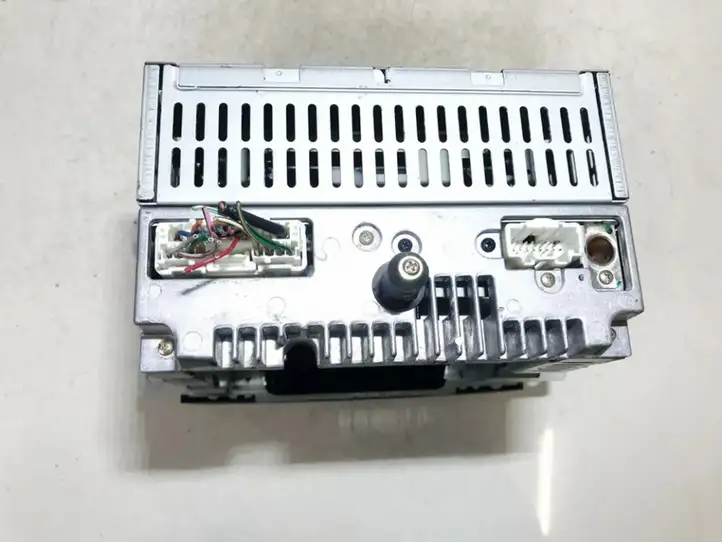 Mazda Premacy (1999 - 2005) Магнитола / мультимедийная система — фото 2