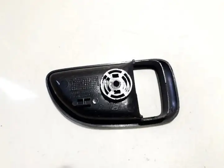 Hyundai Santa Fe (2000 - 2005) 8261126000 Прочие детали салона — фото 2