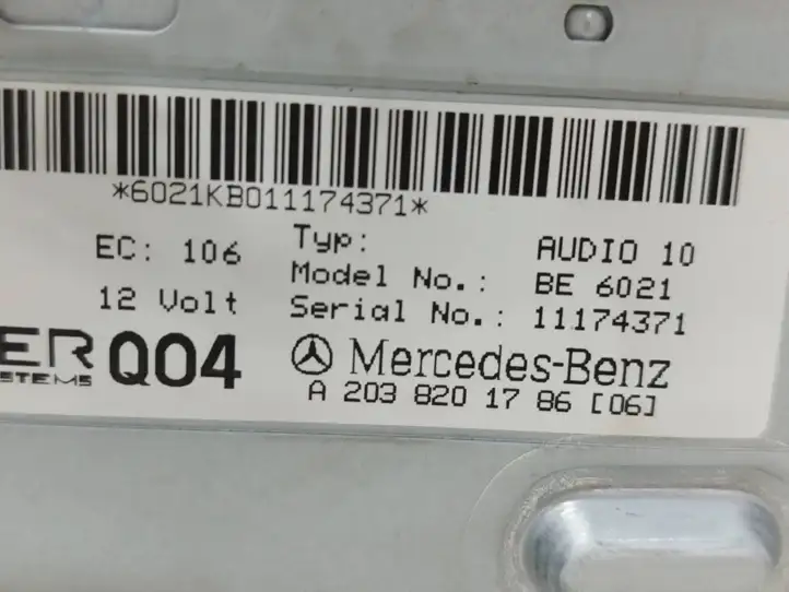Mercedes-Benz C W203 (2000 - 2007) A2038201786 Магнитола / мультимедийная система — фото 8