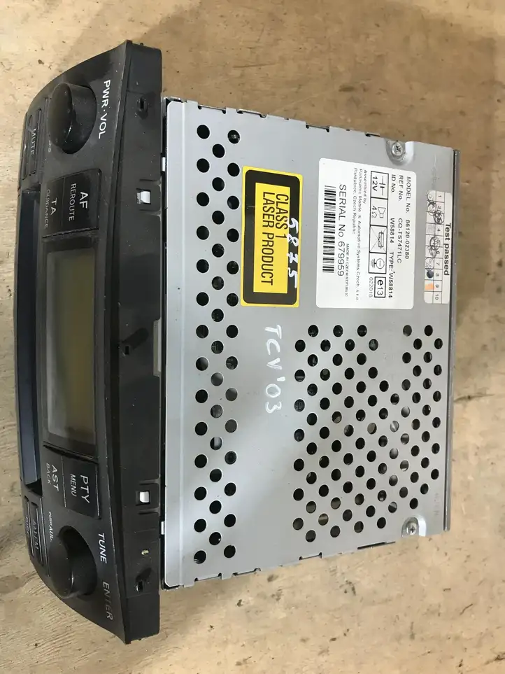 Toyota Corolla Verso E121 (2001 - 2004) 8612002380 Магнитола / мультимедийная система — фото 9