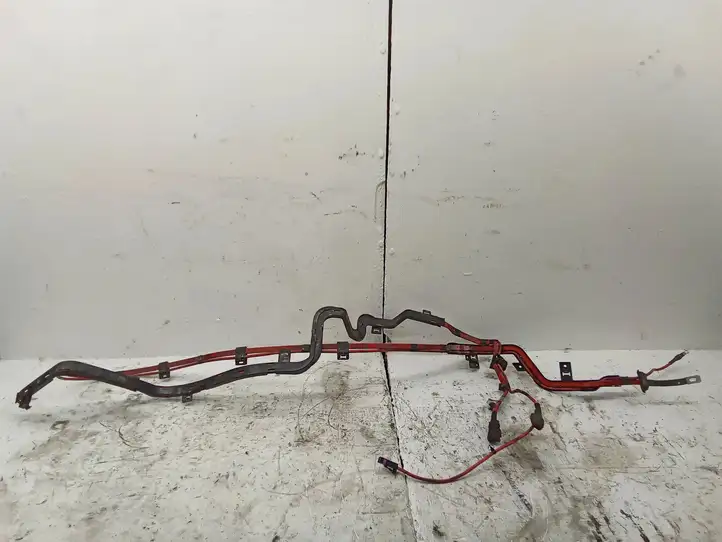 BMW 3 F30 F35 F31 (2012 - 2018) 15974510 Плюсовой провод аккумулятора — фото 1
