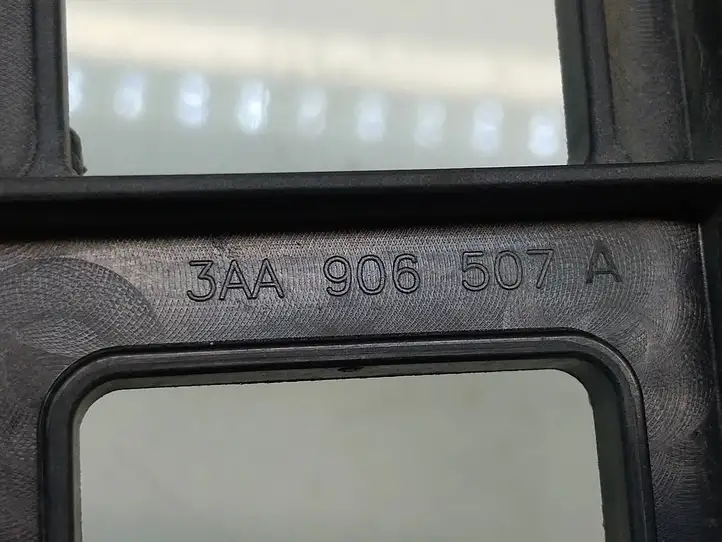 Volkswagen PASSAT B7 (2011 - 2014) 3AA906507A Кронштейн ЭБУ двигателя — фото 4