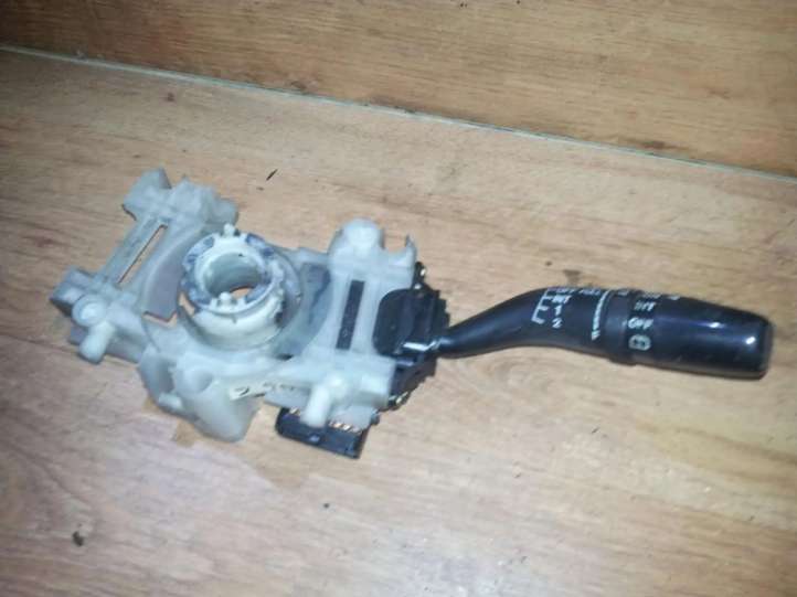 ge6v17b122 Mazda 626 Valytuvų rankenėlė