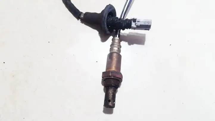 Toyota Corolla E120 E130 (2004 - 2007) 8946505090 Лямбда-зонд — фото 2