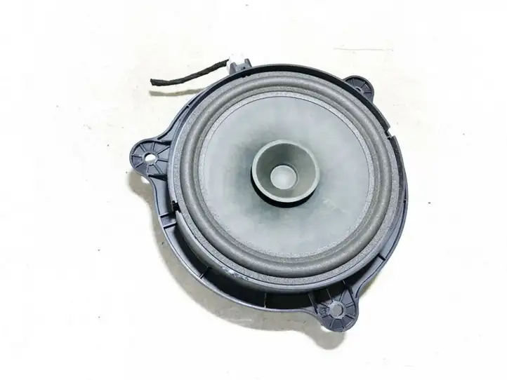 Nissan Qashqai (2006 - 2010) 7606500485 Динамики передних дверей — фото 1