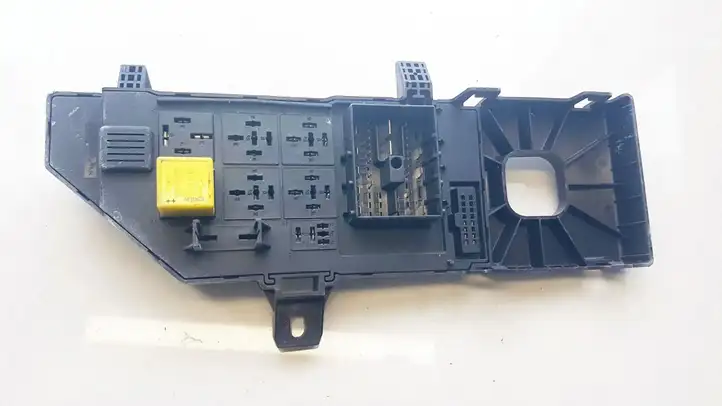 Opel Vectra C (2002 - 2005) 13181984 Блок предохранителей (комплект) — фото 1