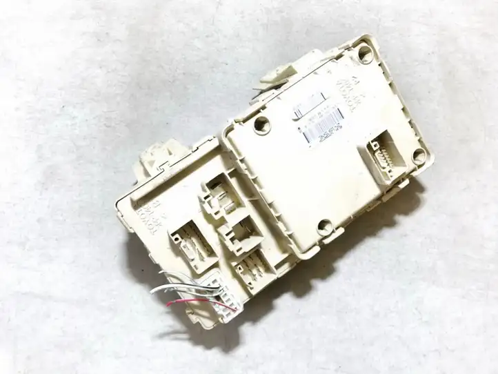 Toyota Avensis T250 (2006 - 2009) 3020695966 Блок предохранителей (комплект) — фото 3