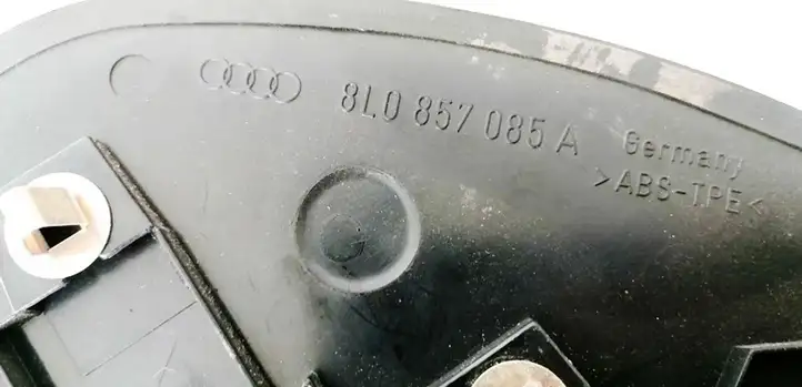 Audi A3/S3 8L (1996 - 2000) 8L0857085A Прочие детали салона — фото 3