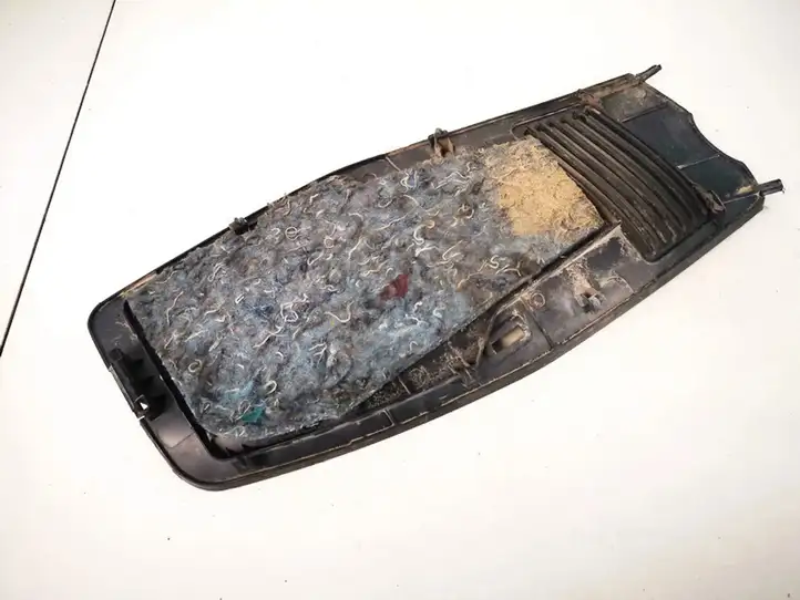 Toyota Corolla Verso AR10 (2004 - 2009) 647450f011 Прочие детали салона — фото 2