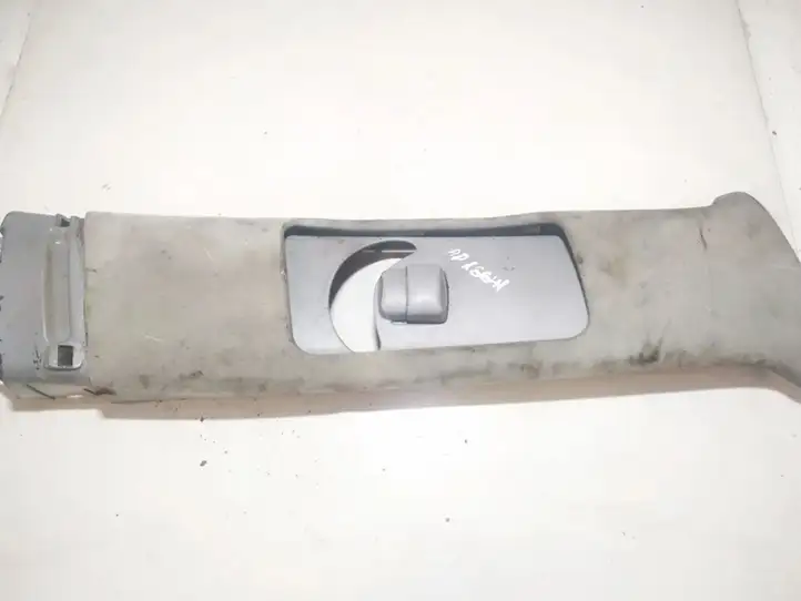 Toyota Avensis Verso (2001 - 2004) 7313530050 Прочие детали салона — фото 1