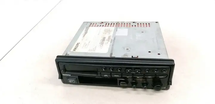 Renault Clio II (1998 - 2001) CG009829 Магнитола / мультимедийная система — фото 1