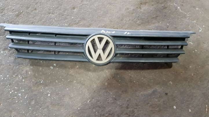 Volkswagen Polo III 6N 6N2 6NF Grotelės viršutinės