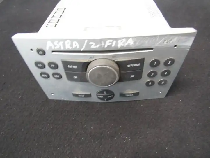 Opel Astra H (2004 - 2009) 13190857 Магнитола / мультимедийная система — фото 1