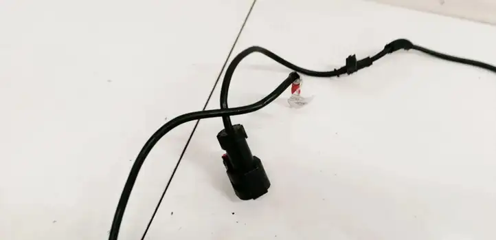 BMW 2 F22 F23 (2013 - 2017) 8642396 Плюсовой провод аккумулятора — фото 2