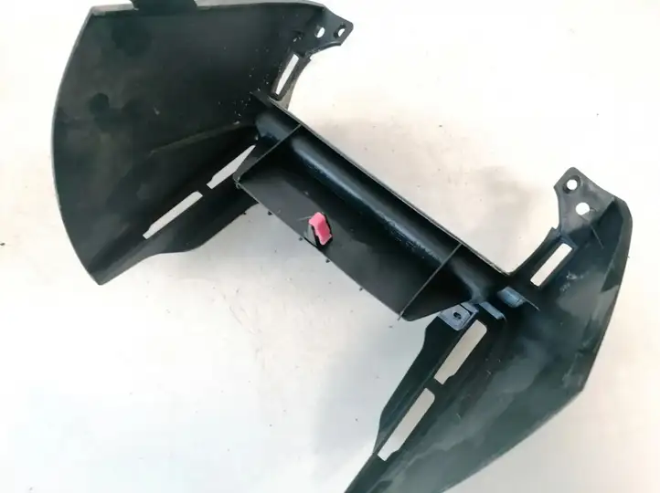 Toyota Urban Cruiser (XP110) (2007 - 2016) 5881152030 Прочие детали салона — фото 3