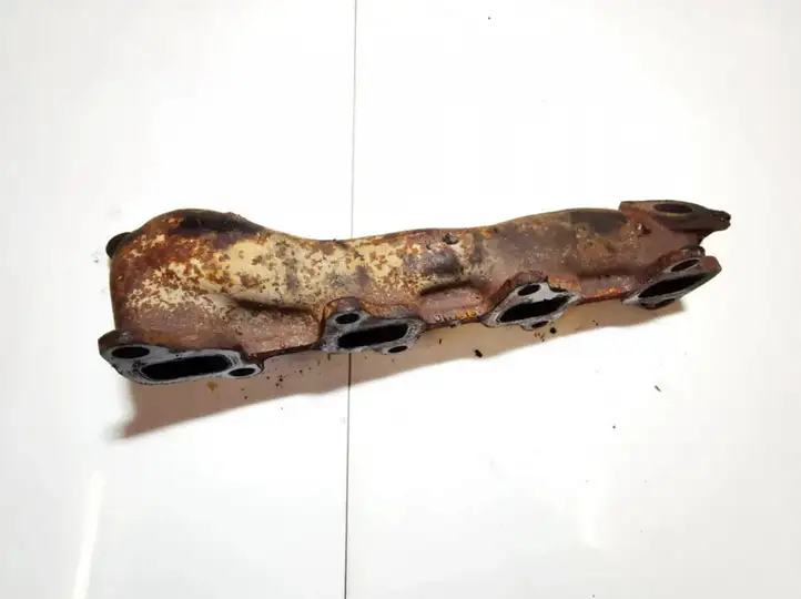 Toyota Avensis T250 (2006 - 2009)  0r010 Выпускной коллектор