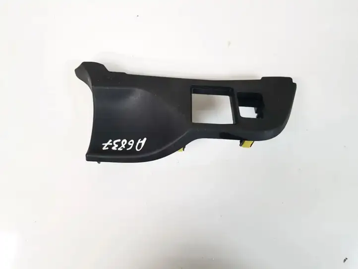 Toyota Yaris (2014 - 2019) 554460d060 Прочие детали салона — фото 2