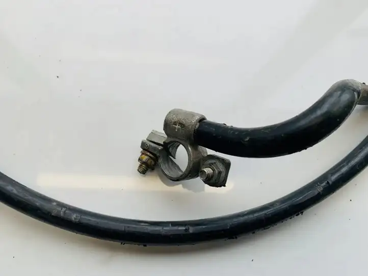 Mercedes-Benz E W210 (1995 - 2002) 2105481830 Плюсовой провод аккумулятора — фото 2
