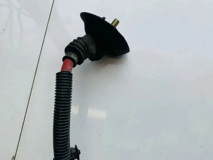 BMW X5 E53 (1999 - 2006) 143955903 Плюсовой провод аккумулятора — фото 3