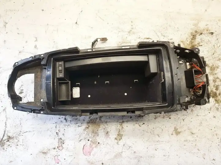 BMW 7 E65 E66 (2001 - 2008) 8615566103 Прочие детали салона — фото 1