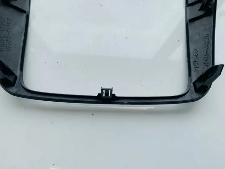 Toyota Avensis Verso (2001 - 2004) 5541444020 Прочие детали салона — фото 3