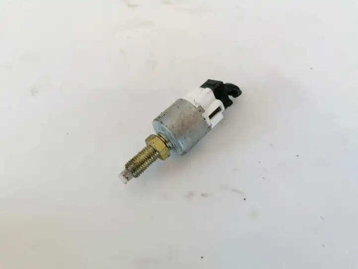 Toyota Yaris (2003 - 2005) Датчик заднего хода — фото 2