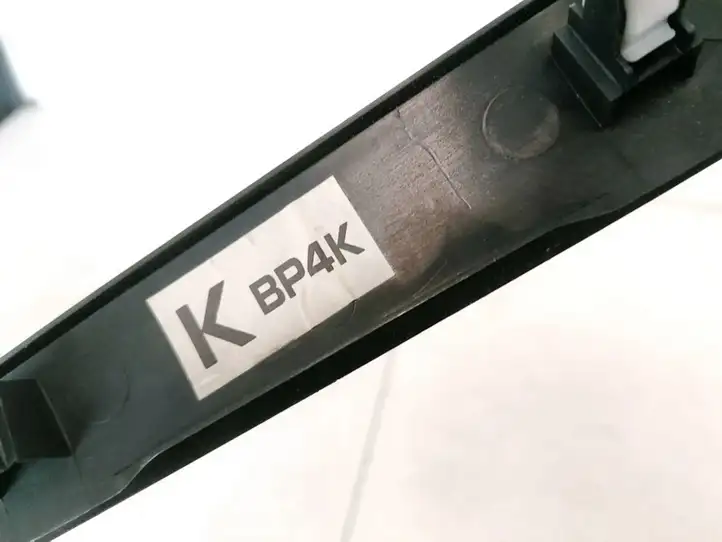 Mazda 3 I (2003 - 2006) KBP4K Прочие детали салона — фото 3