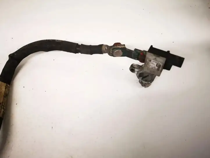 Opel Astra J (2009 - 2012) 12844068 Плюсовой провод аккумулятора — фото 2