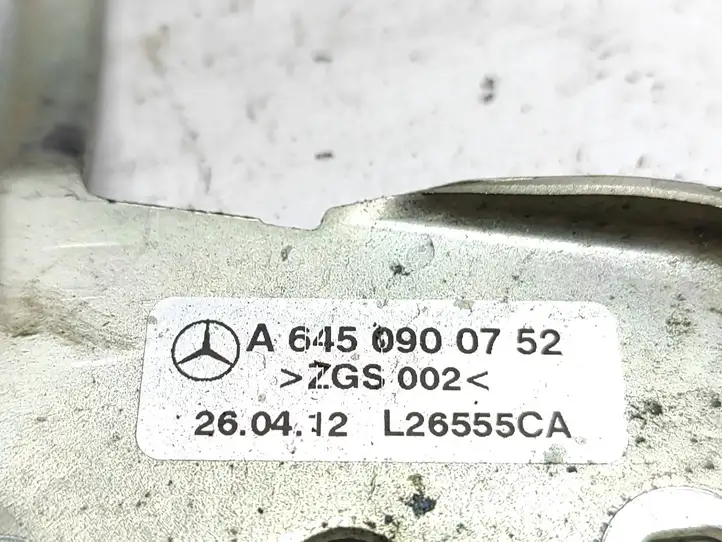 Mercedes-Benz B-class W246 (2011 - 2014) A6450900752 Кронштейн топливного фильтра — фото 2