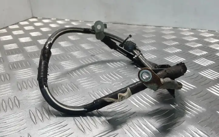 Toyota Land Cruiser (J150) (2009 - ) 8212460210 Минусовой провод аккумулятора — фото 4