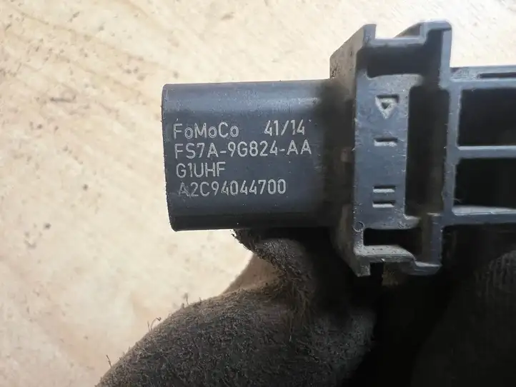 Ford Kuga I (2008 - 2012) FS7A9G824AA Датчик давления выхлопных газов — фото 3
